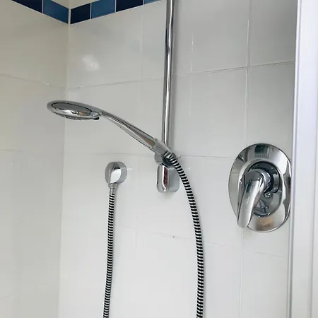 Gemuetliches Gaestezimmer In Zentraler Und Ruhiger Lage Δωμάτια σε οικογενειακή κατοικία Bad Honnef